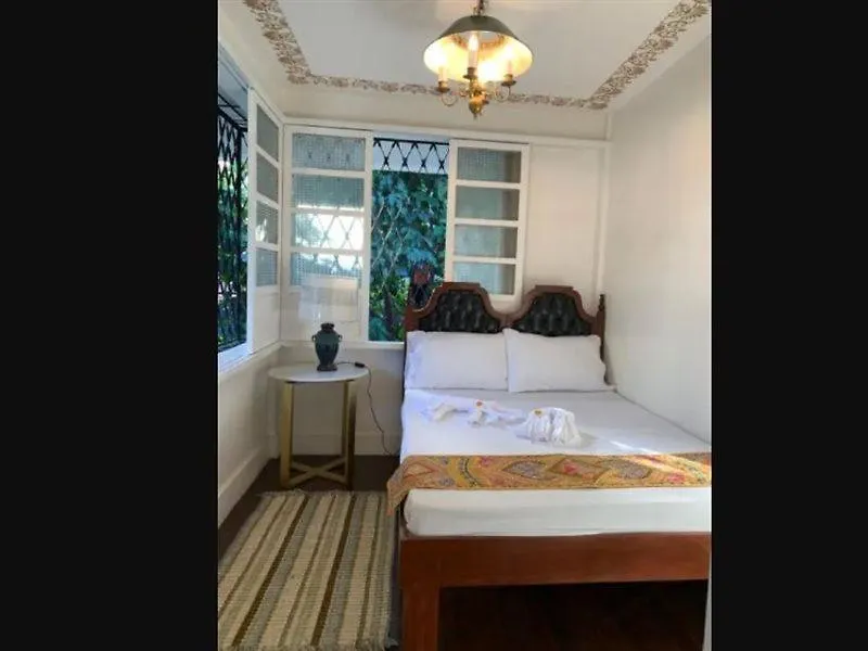 Courtyard Hotel Pasay