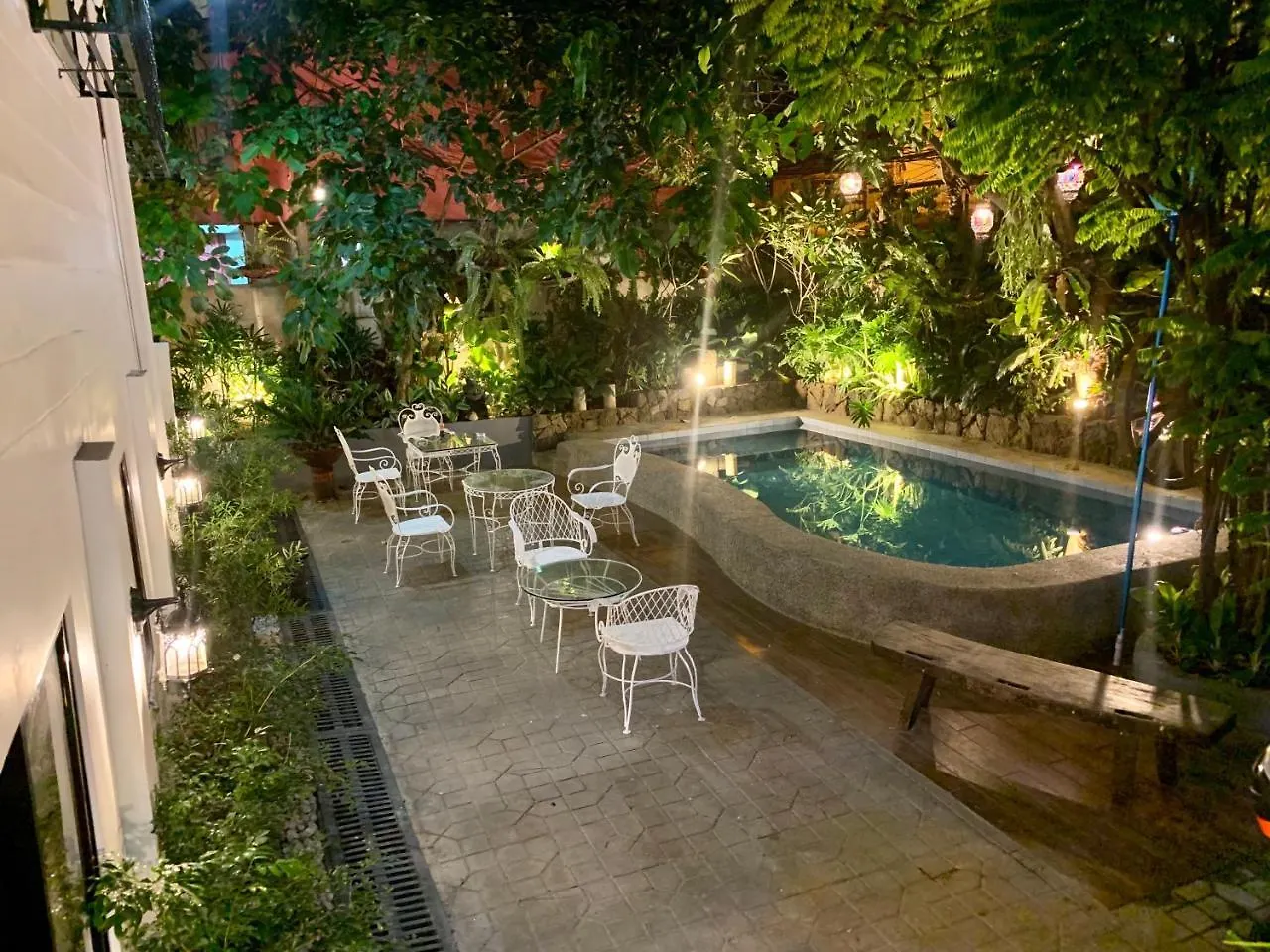 Courtyard Hotel Pasay