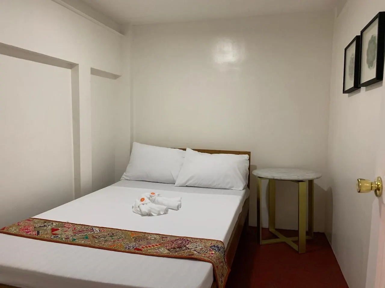 Courtyard Hotel Pasay 3*,  Filipinler