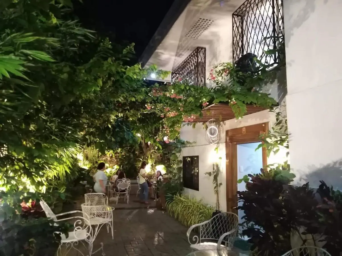 Courtyard Hotel Pasay