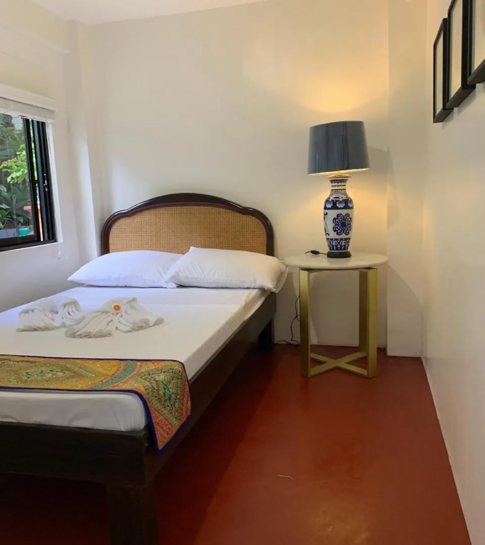 Courtyard Hotel Pasay
