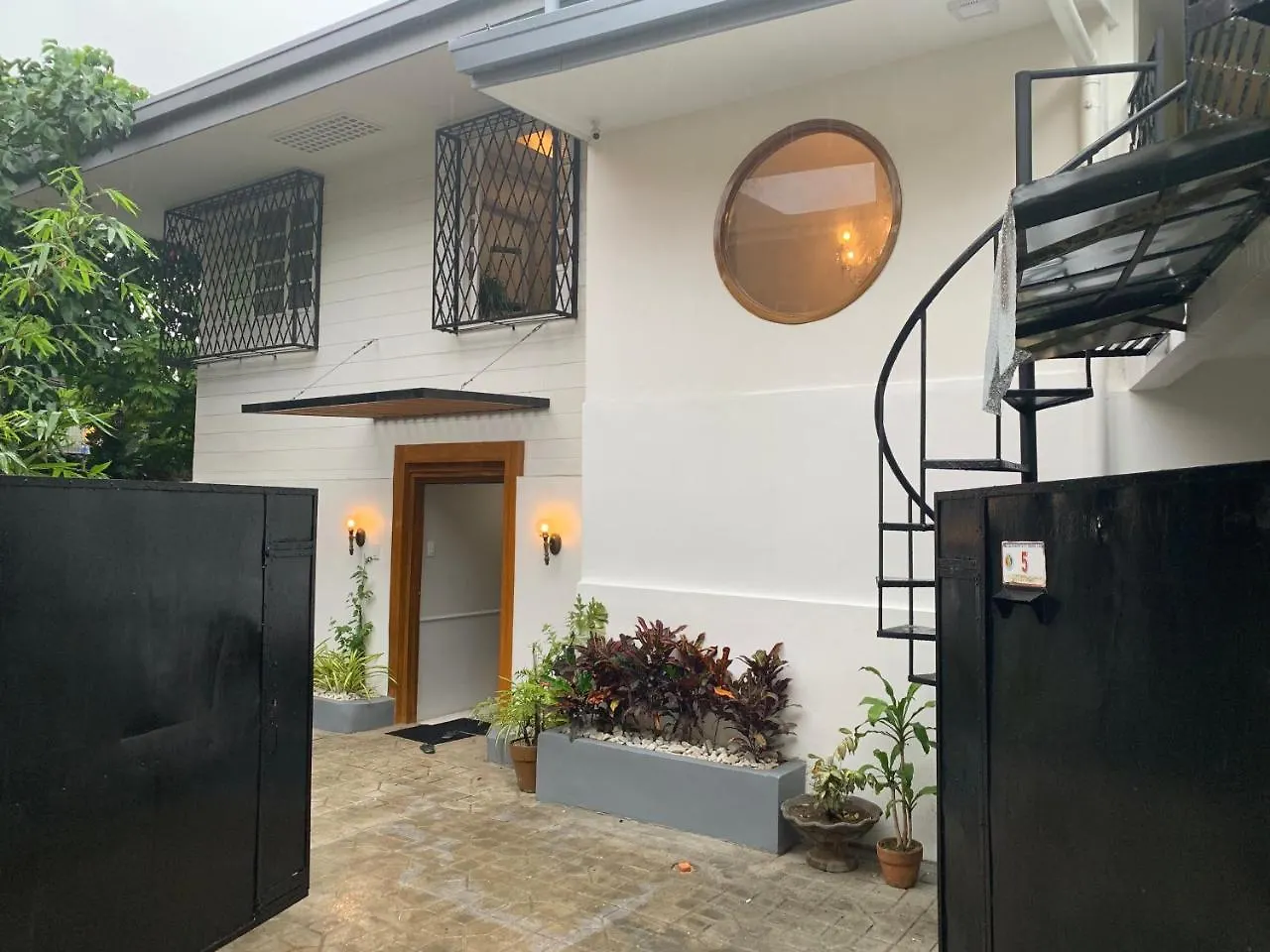 Courtyard Hotel Pasay